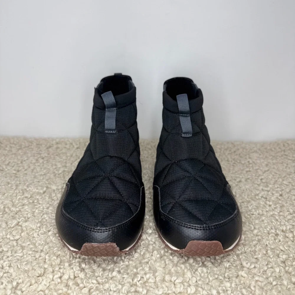 Teva ReEmber Mid Black Quilted Puffer Slip On Boots EU 40 Men 7 Gorgeous Camping